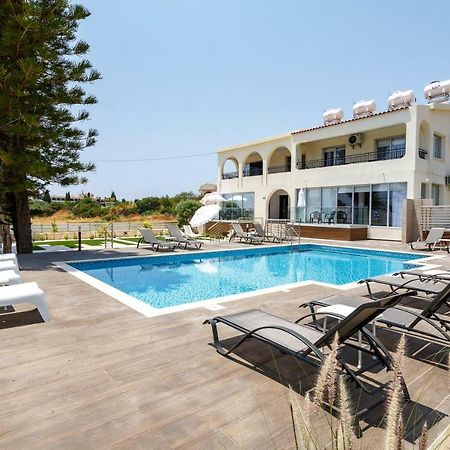 Coral Bay Sea Breeze Apartments - 3 Bedroom Apartment Peja Zewnętrze zdjęcie