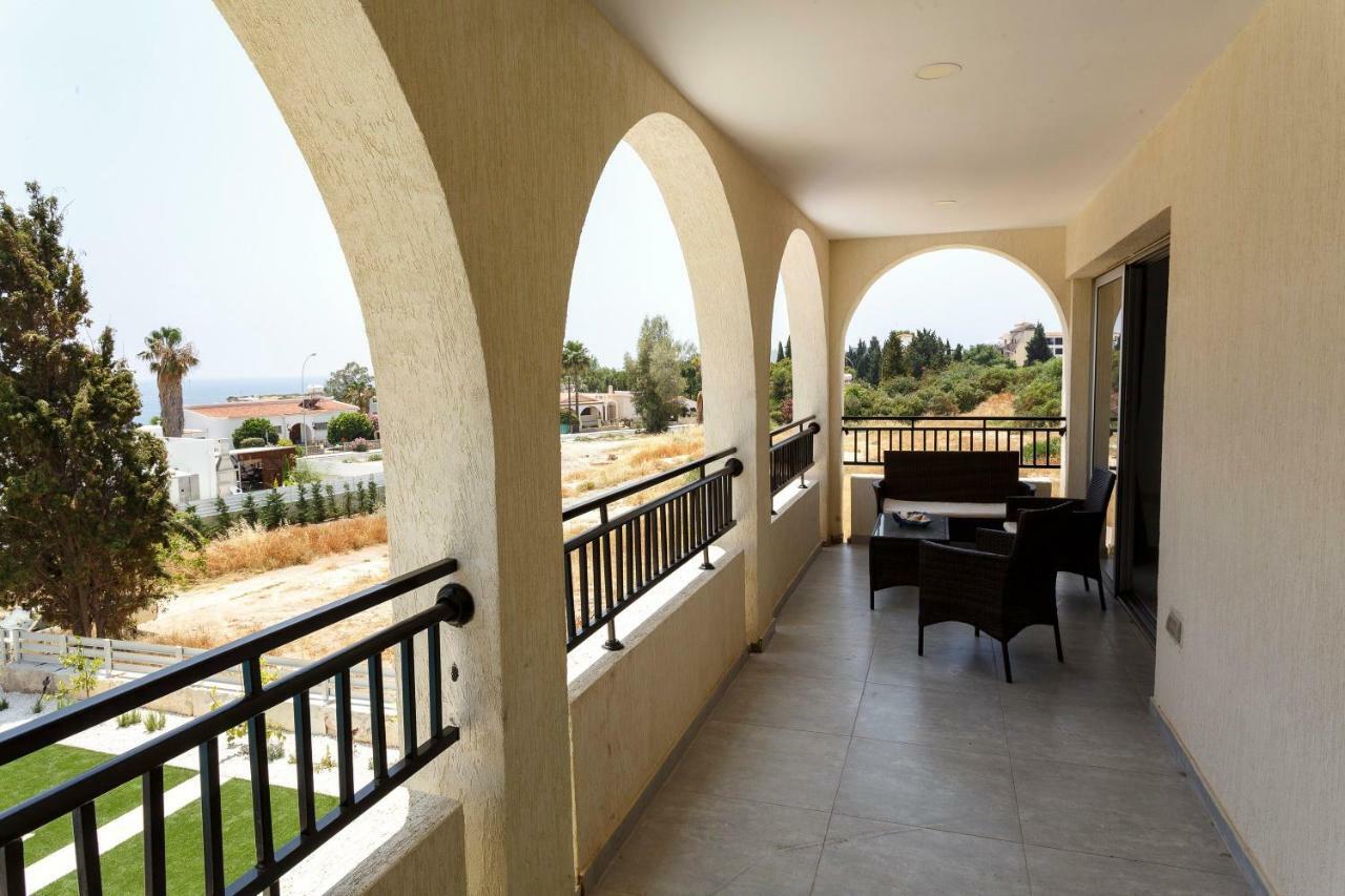 Coral Bay Sea Breeze Apartments - 3 Bedroom Apartment Peja Zewnętrze zdjęcie